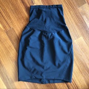 A Pea In The Pod maternity skirt